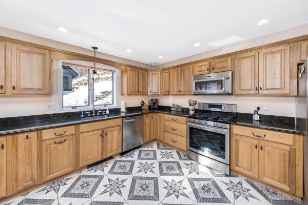 Custom Cabinet Making in Temple
